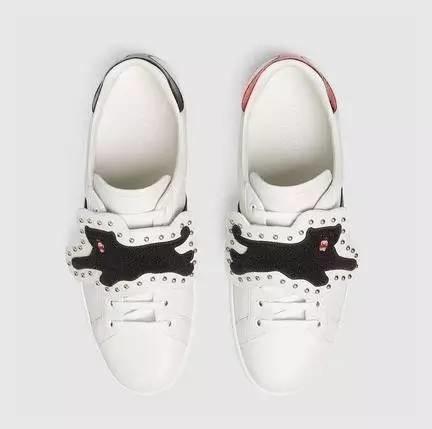 杨幂一口气买了十双的鞋,杨幂穿的薄荷绿运动鞋