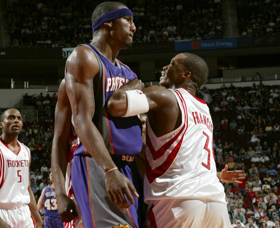 十大NBA感人瞬间：穆大叔落泪大郅获力挺弗老大为姚明挺身而出