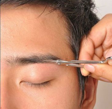 男生能修眉毛么,男生修眉一般去哪里修