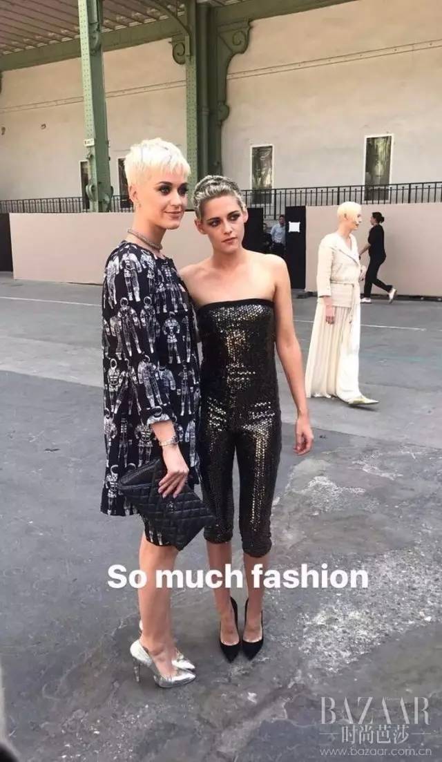 埃菲尔铁塔法国巴黎的浪漫地标,chanel秀场埃菲尔铁塔