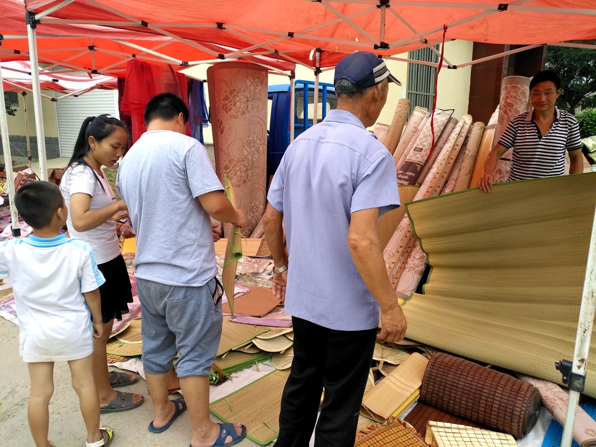 竹块凉席为啥淘汰了,凉席为何正在被年轻人抛弃