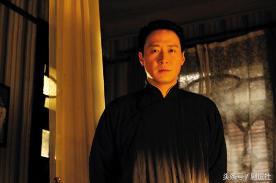 黎明扮演的香港保安科高级警察,黎明初登荧幕