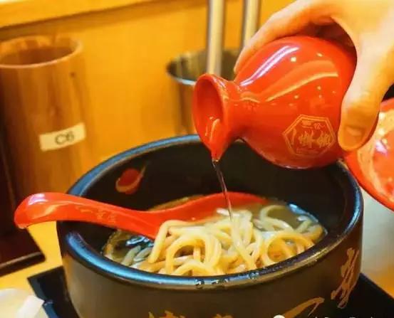 带朋友吃饭去哪里吃最好,出去吃什么面条好吃