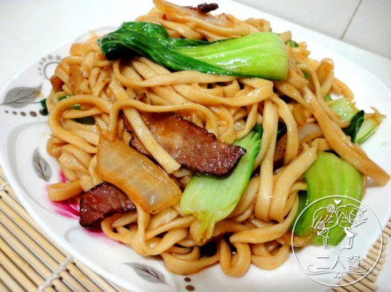 炒面搭配什么小菜下饭,二人聚餐美食