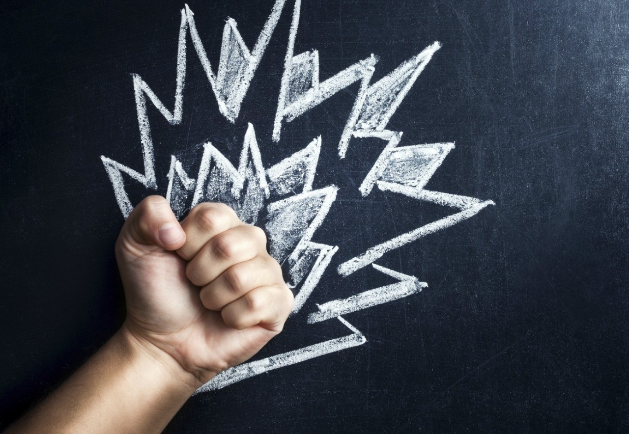 想要成功攀登高峰先找到贵人相助,想要当领导上台要趁早