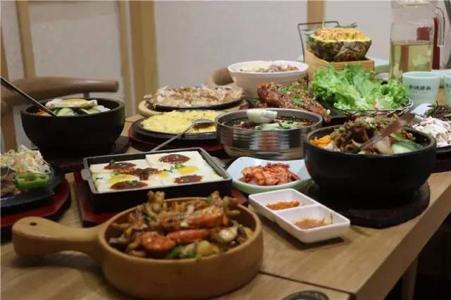 一碗不正经的肥牛饭,下班去哪吃