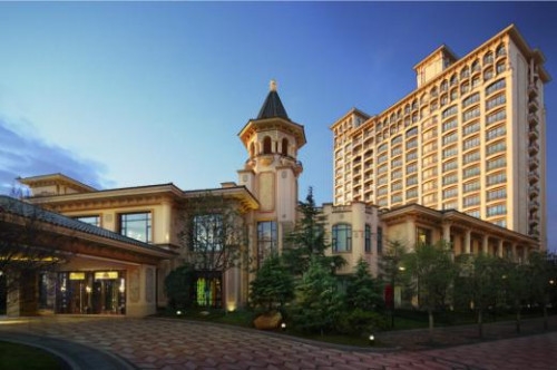 星河湾一楼入户,星河湾小区到万象城多远