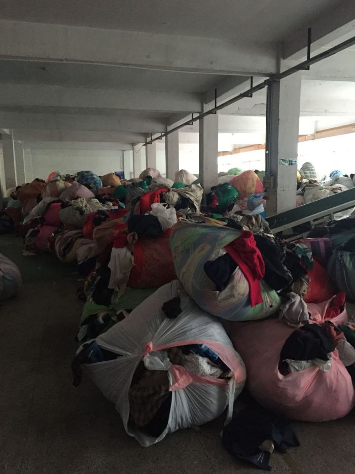 你有舍不得扔掉的衣服吗,不要的衣服都扔哪儿了