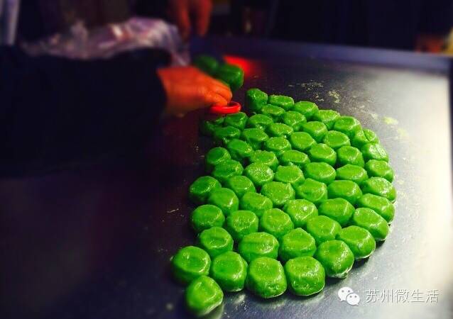 一年一季的美食青团子上市啦,苏州人的春天从青团开始