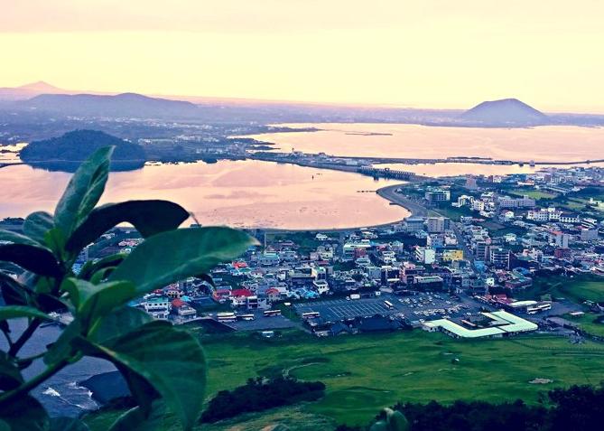 7月不到一万人到韩国旅游，济州岛因此收益减少12亿！