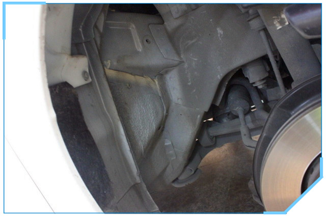 上海音豪汽车音响改装,荣威550隔音条安装