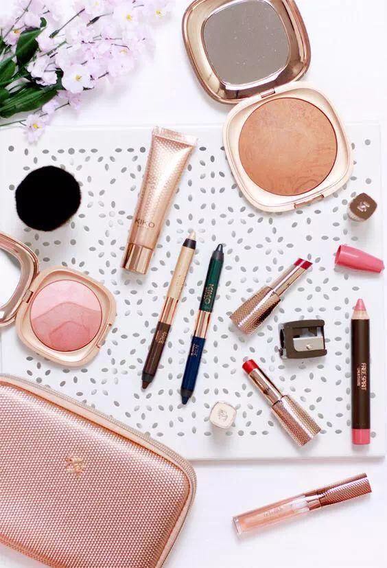 这个牌子的口红白菜价格，专柜品质，秀场模特都在用