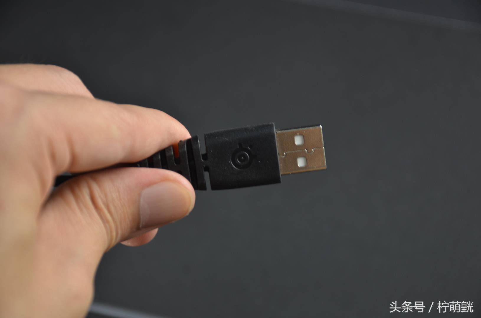 赛睿qck鼠标垫粗面,赛睿qckheavy鼠标垫是粗面吗