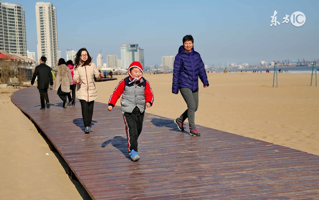 孩子痴迷手机IPAD,眼睛近视了,怎么办?