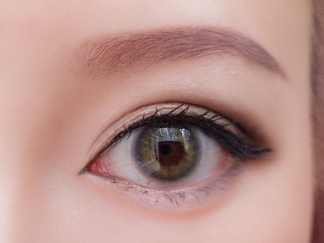 美瞳怎么清洗和佩戴,美瞳的正确清洗护理方法