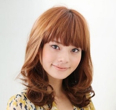 干练简约花苞头扎法教程,长直发凌乱花苞头扎法