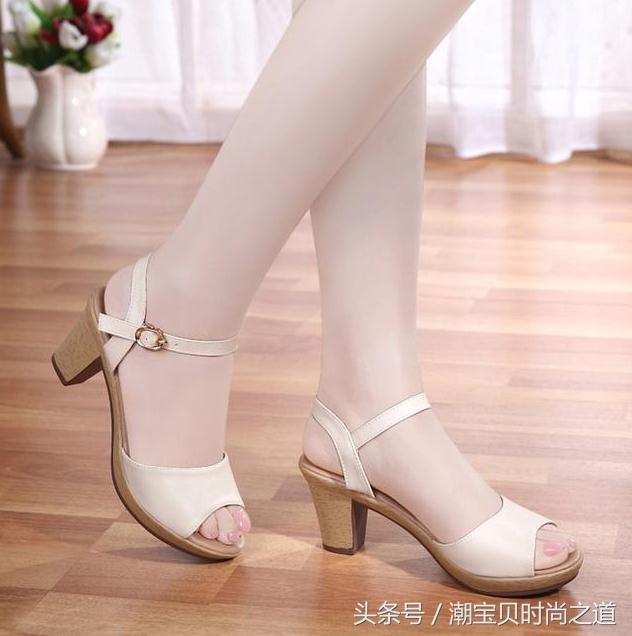 高跟鱼嘴鞋夏季穿搭出高级感,鱼嘴鞋怎么搭配才好看