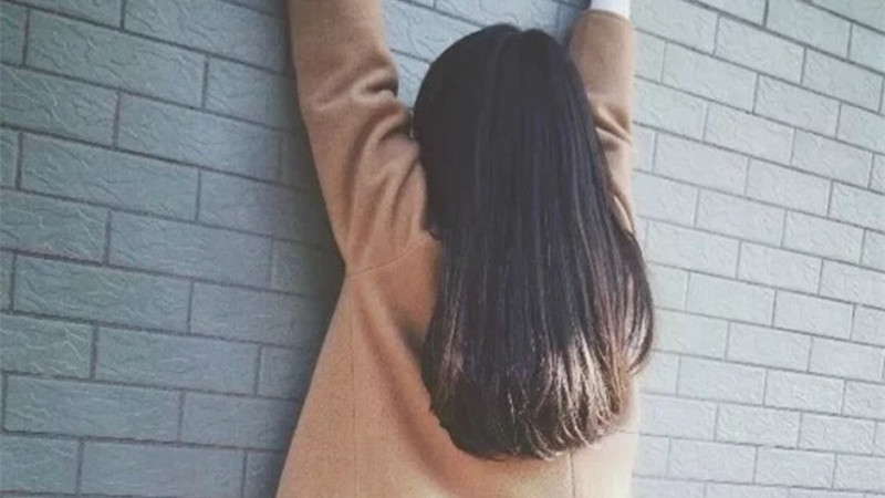 “管她在家里什么样，只要不打扰我的生活就行了”