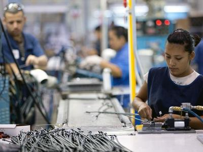 同样是打工，你知道在美国一天工资是多少嘛，看完，我都想买票去了