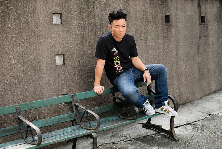 脚踩贝壳头，让你走出巨星潮流