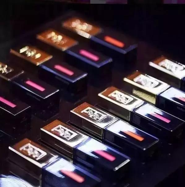 ysl黑盖哑光唇釉38chilispirit,ysl红管唇釉颜色推荐