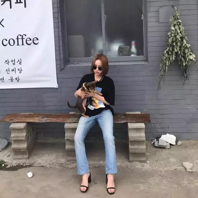 面部表情尴尬僵硬不自然怎么拍照,一拍照肢体就僵硬就尴尬