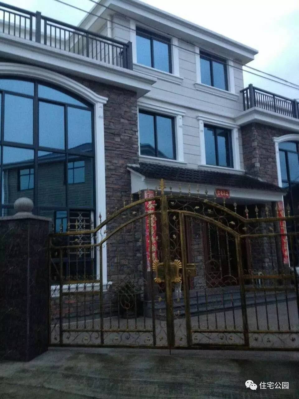 双拼三层农村别墅图片大全,农村双拼可以分开的别墅