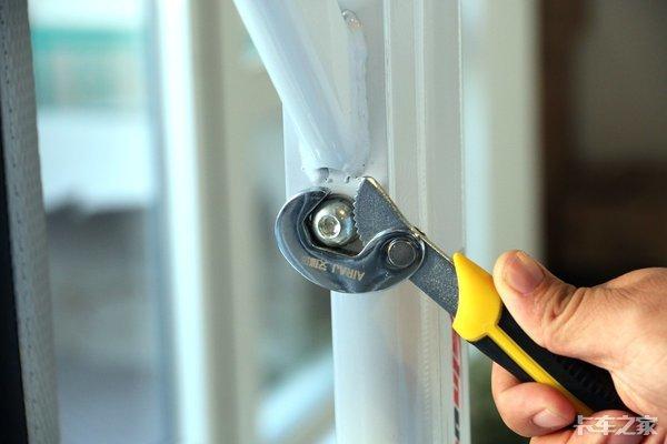 新手开货车需要注意哪些仪表异常,开卡车的安全注意事项