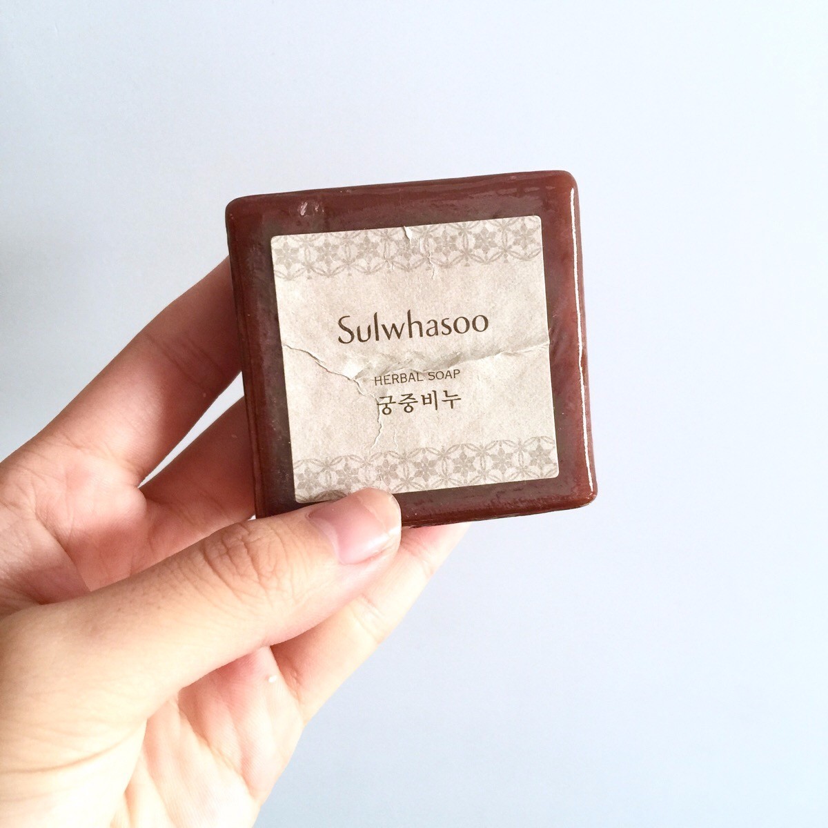 夏天出油严重需要经常洗脸吗,夏天洗脸脸越洗越油