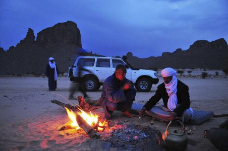 为什么儿童医院爆满,儿童诊所输液爆满