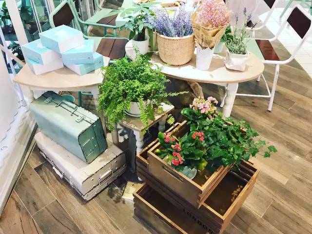 tiffany蓝色品牌,tiffany蓝色小香风