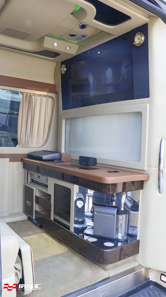 令人冲动的性价比，却带来物超所值的享受丨奔驰宏福斯宾特尊逸二手车