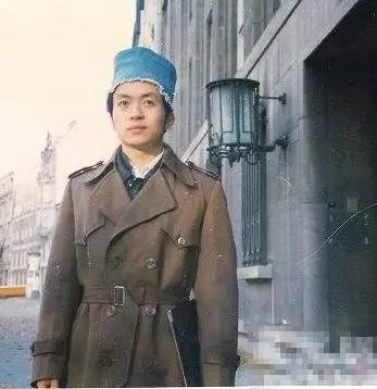 中国著名诗人经典语录,八位诗人的经典名句