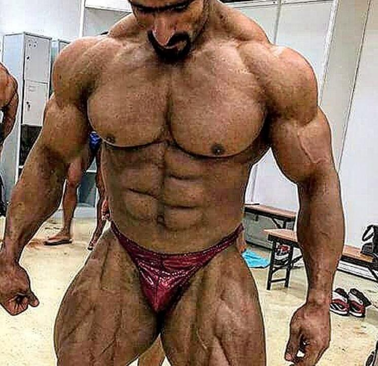 扁平胸要多久才能练出合格胸肌,方形胸肌与圆形胸肌对比图片