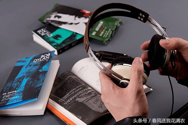 鲍勃迪伦获诺贝尔文学奖现场,鲍勃迪伦为什么不领诺贝尔文学奖