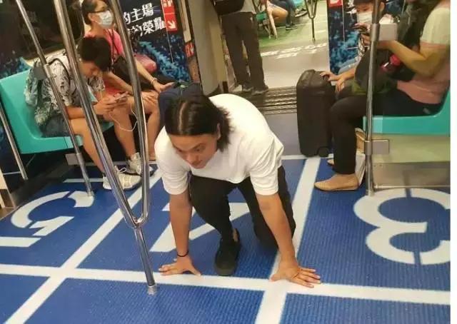 地铁站变泳池,地铁改造游泳池