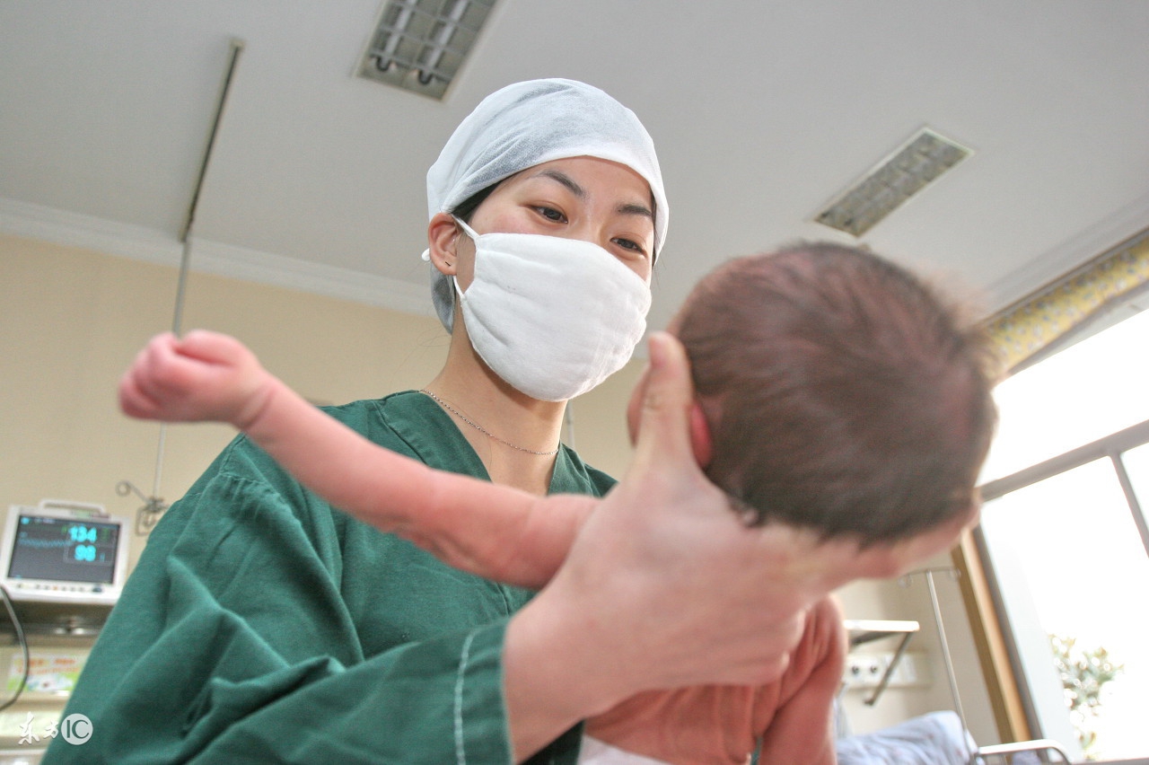 胎膜早破怎么办？胎膜早破原因是什么？