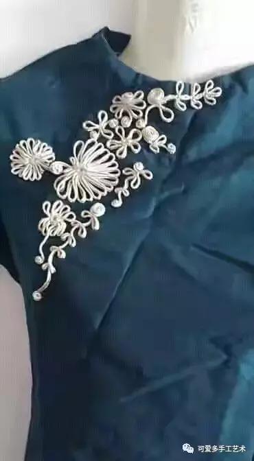 手工盘扣最简单版,用布做盘扣慢动作教程