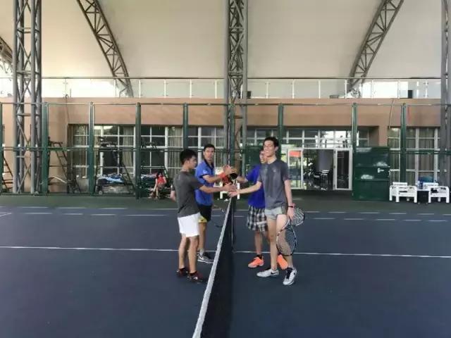 加油！温大公体网球队