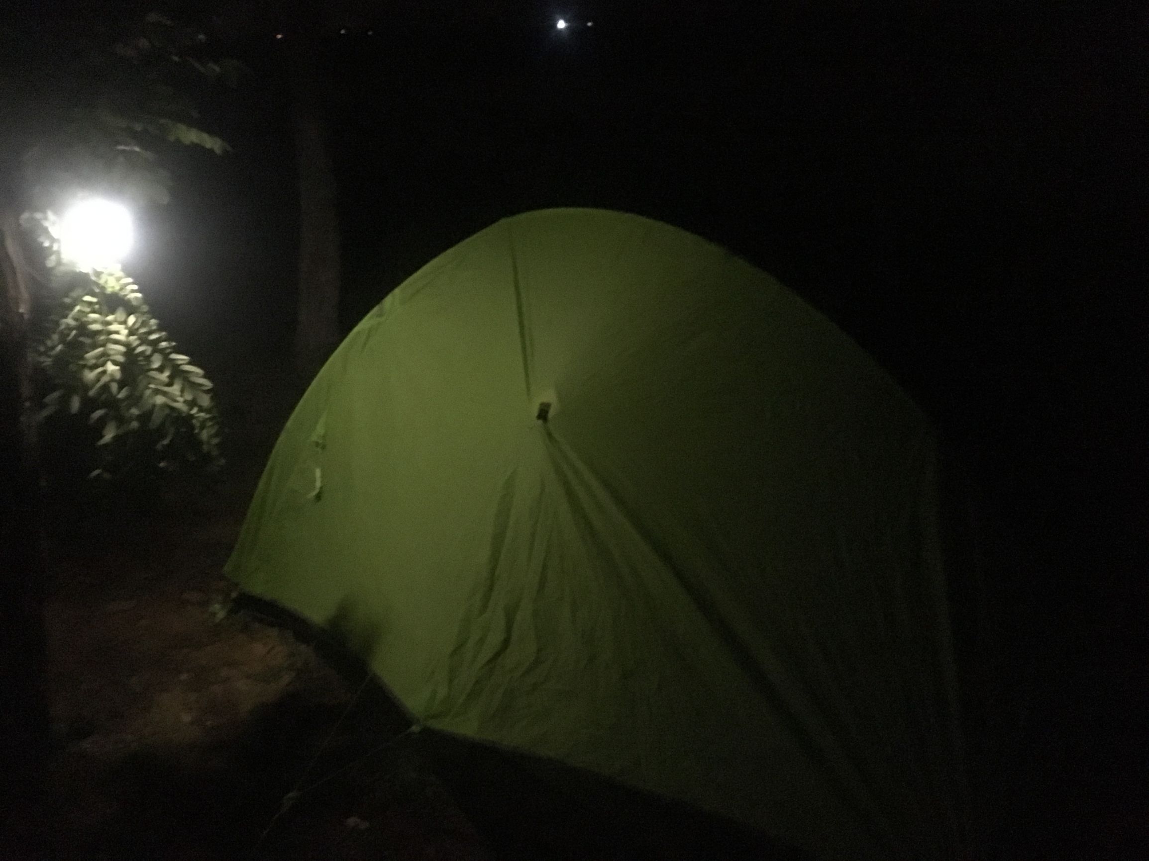 夏天防止中暑旅行准备什么,旅游高温中暑