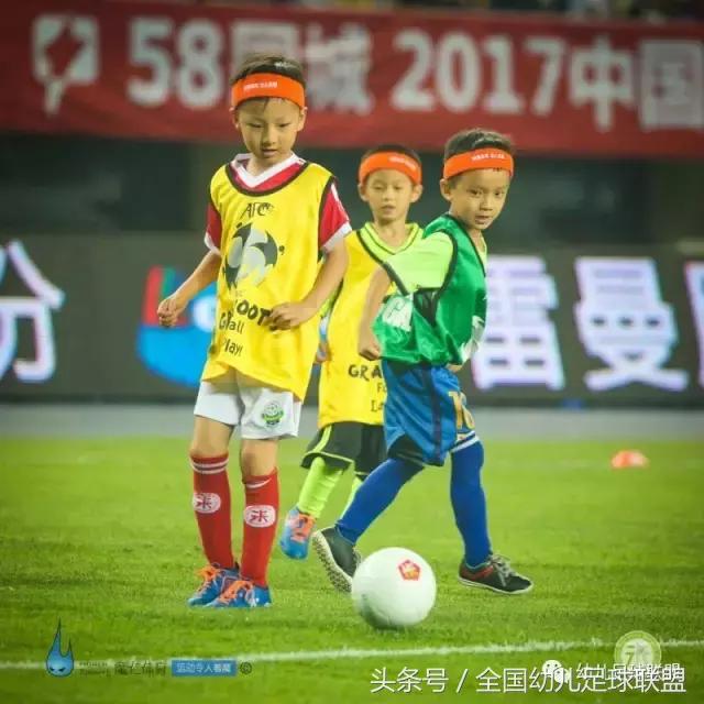 幼儿足球训练3-6岁原则,儿童如何了解足球知识