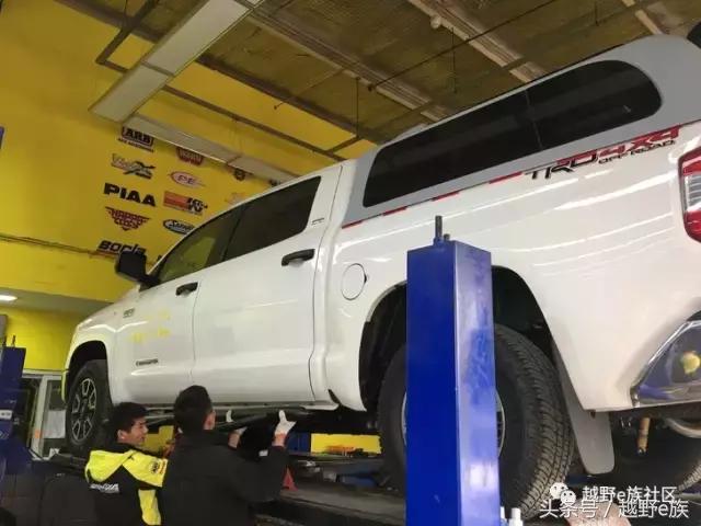 丰田坦途3.3t柴油版改装,丰田坦途trd全新款2022款改装