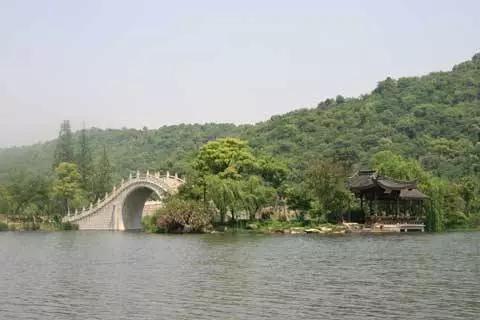 杭州拍婚纱照2万,拍婚纱照去杭州怎么样