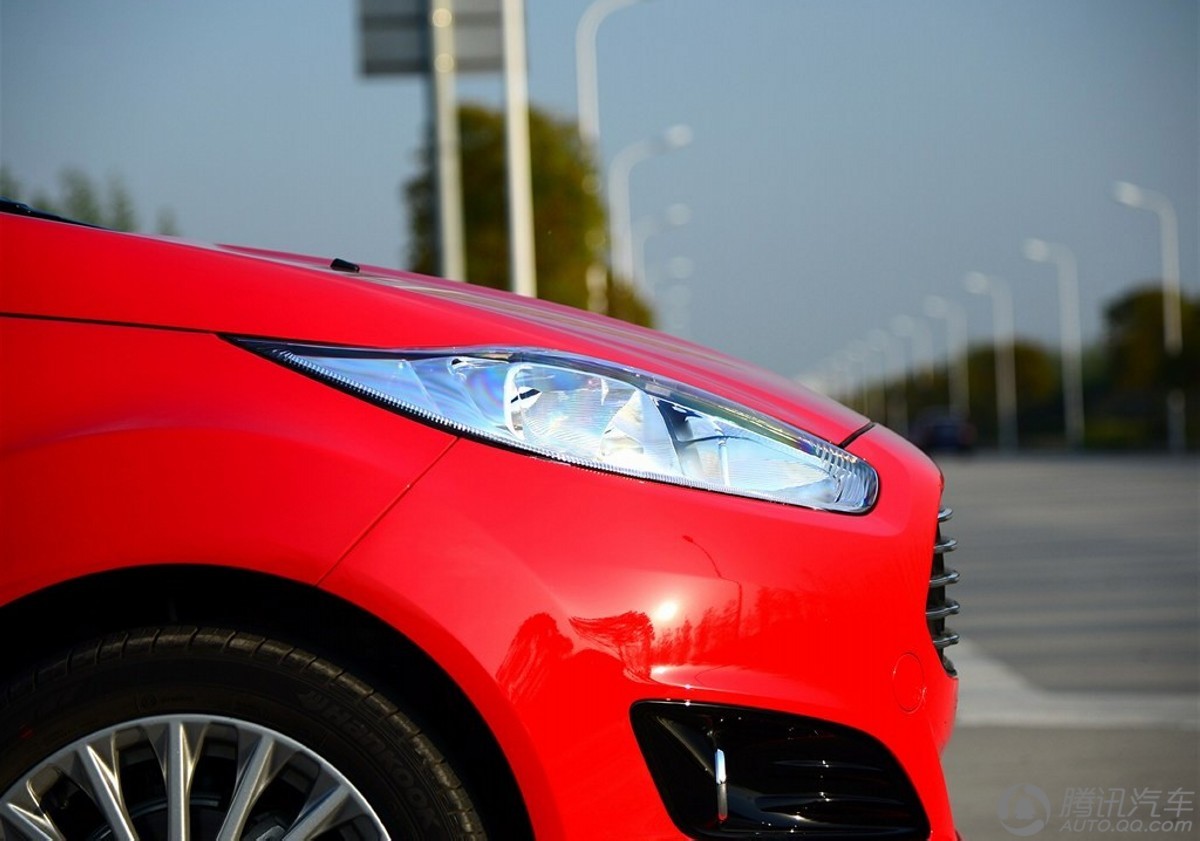 11款嘉年华两厢1.5手动,福特嘉年华1.5l两厢油耗