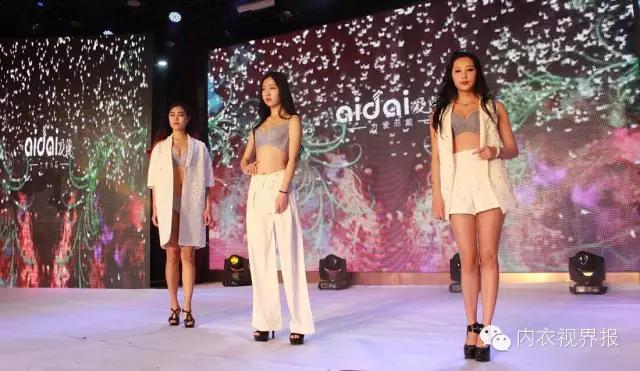 澶╁Э鏈嶉グ,澶╁Э鍝佺墝鏈嶉グ