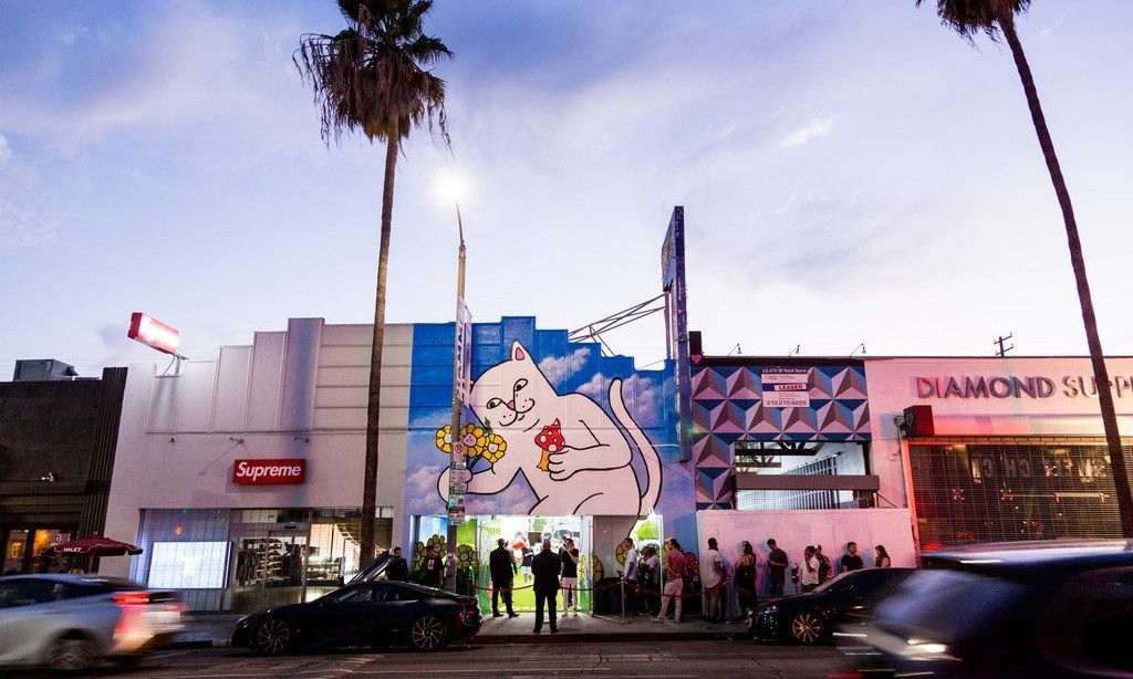 undefeated迷彩穿上效果,潮牌undefeated卫衣