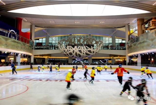 不是段子！非洲小哥竟然在中国被晒黑了！入伏以来，佛山的“热”情已彻底被激活……