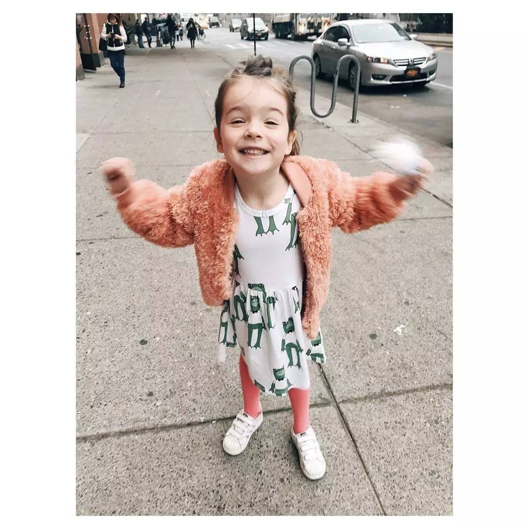 ins楂樿灏忓绌挎惌,ins娼祦鍎跨绌挎惌