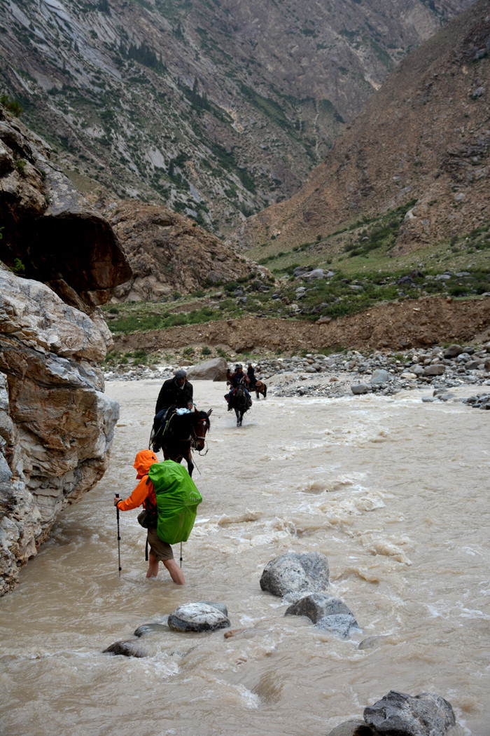 行者无疆-6月乌孙，漂洋过海为圣湖，翻山越岭因初心