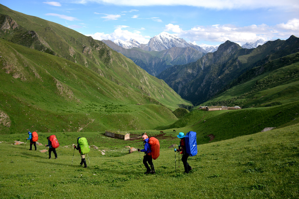 行者无疆-6月乌孙，漂洋过海为圣湖，翻山越岭因初心